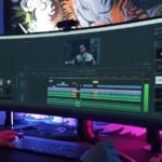 Pantalla de edición de vídeo en un ordenador para crear y optimizar contenido de YouTube
